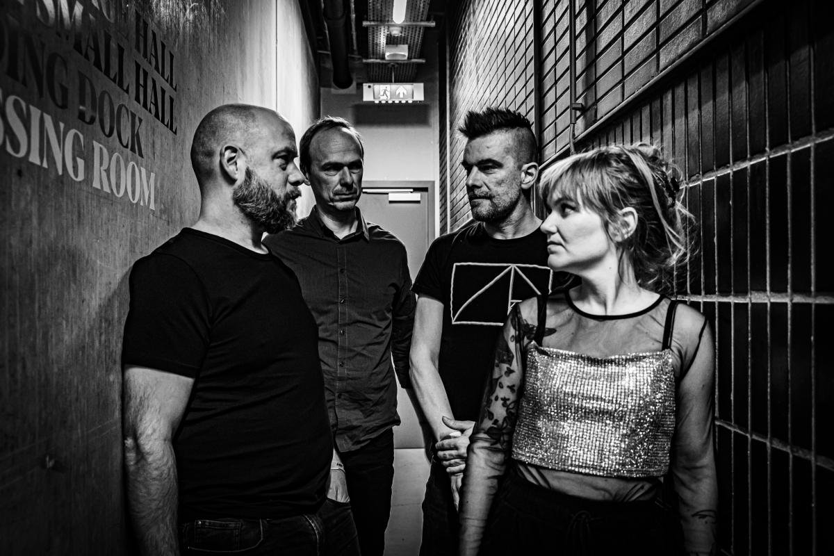Dag 9: Dark Entries - Stakbabber + Korinthians + Lifeless Past + Nel & JP